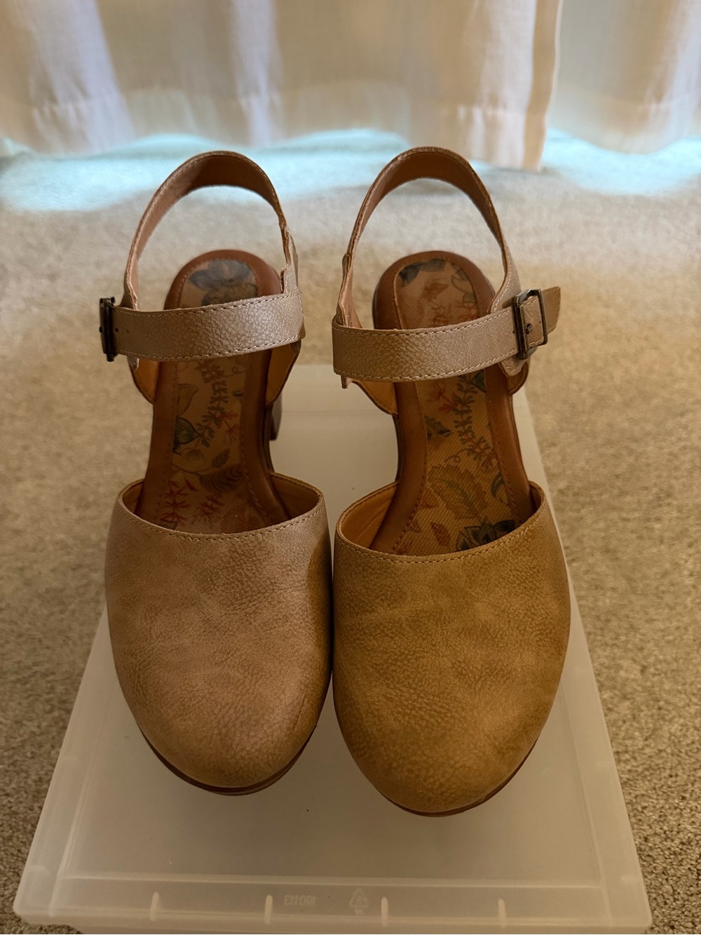 b.o.c. Tan Closed-Toe Ankle-Strap Mules size 10